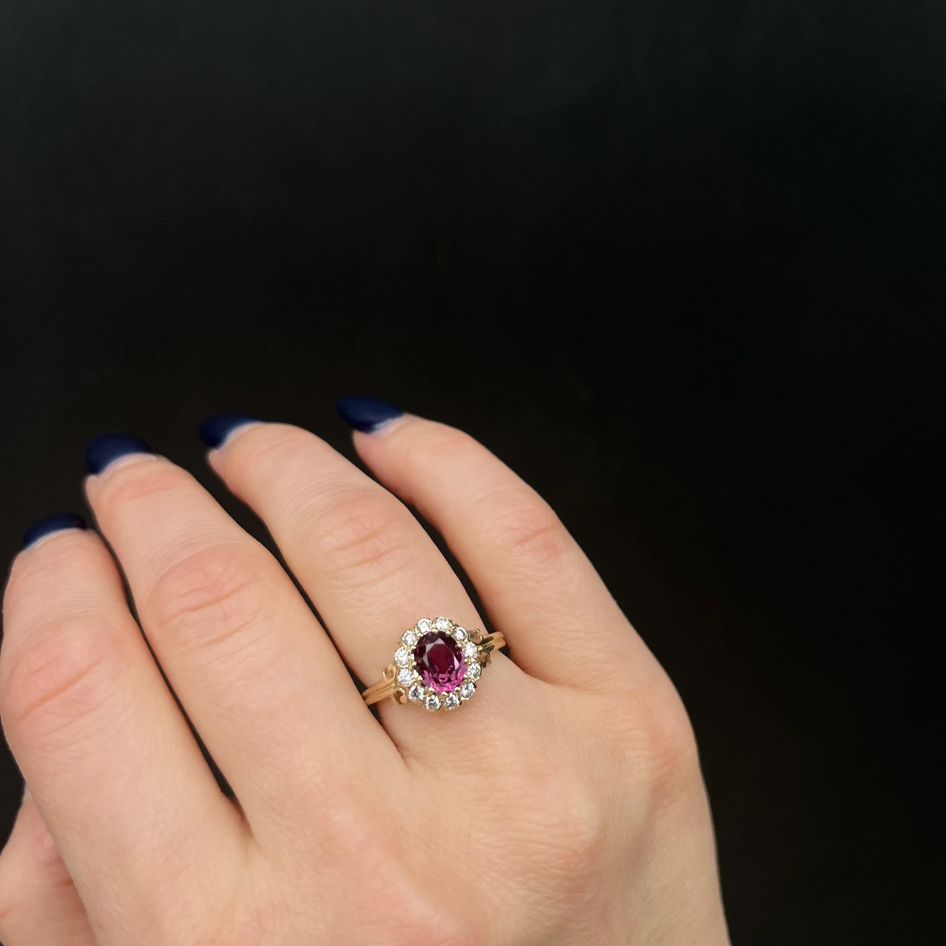 14K Yellow Gold 1.62 Carat Sapphire & Diamond Ring