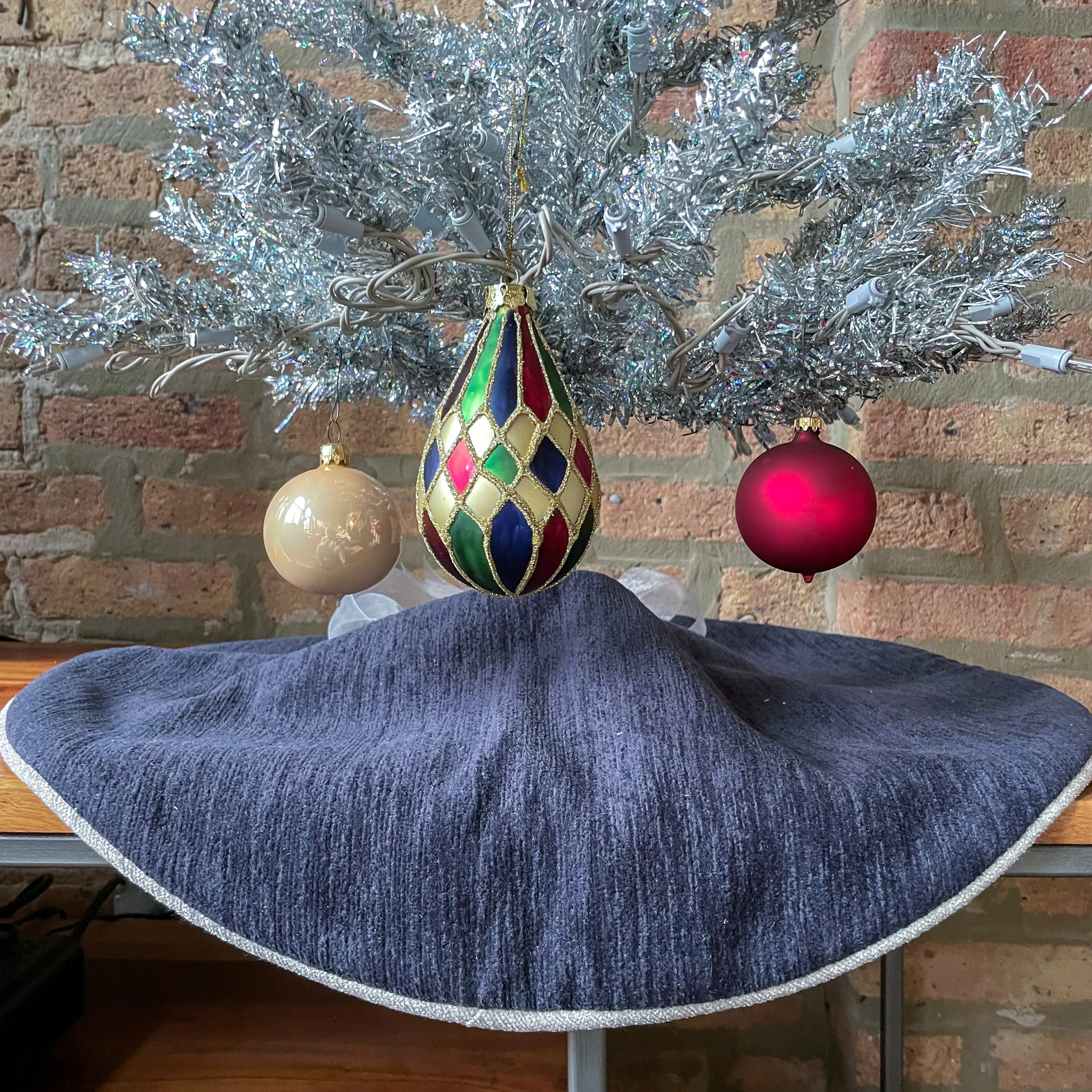 24" Gray, White and Navy Blue Tabletop Christmas Tree Skirt | Reversible