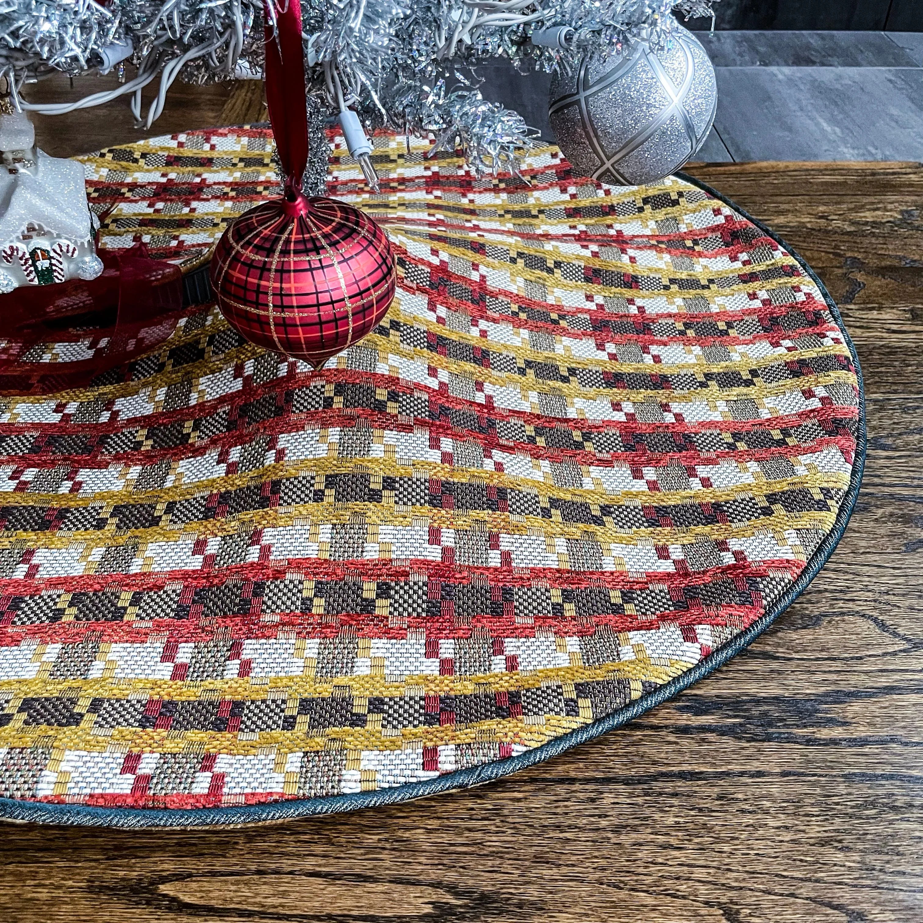 30" Elegant Farmhouse Gold, Red, Blue, White Plaid Christmas Tree Skirt | Reversible