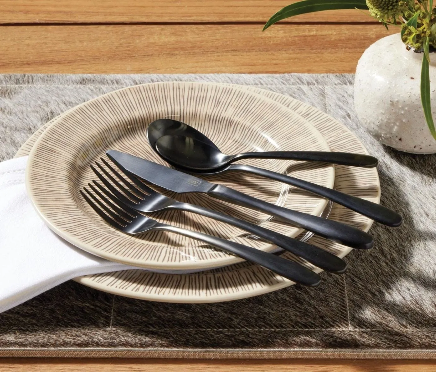 Alba Black Flatware Set