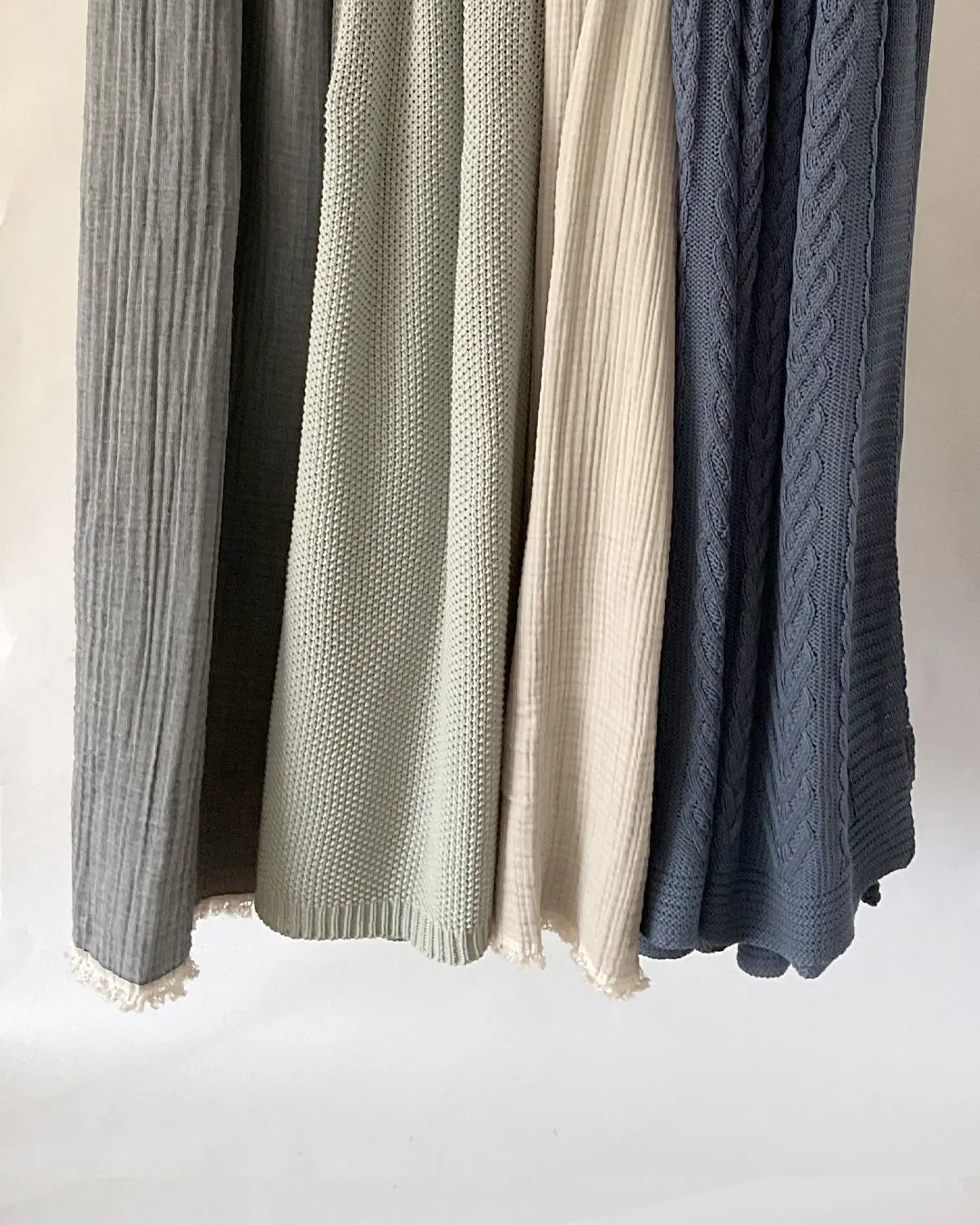 Cable Knit Large Throw - Indigo Blue