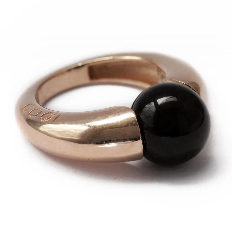 Donut- rose gold solitaire ring