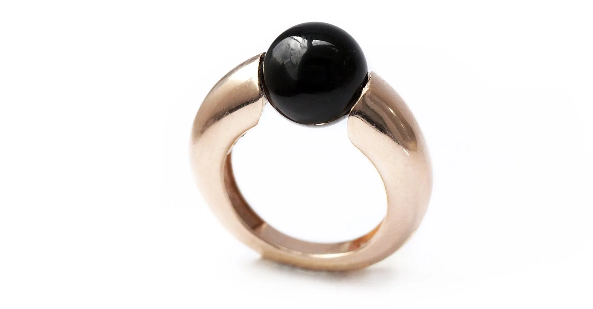 Donut- rose gold solitaire ring