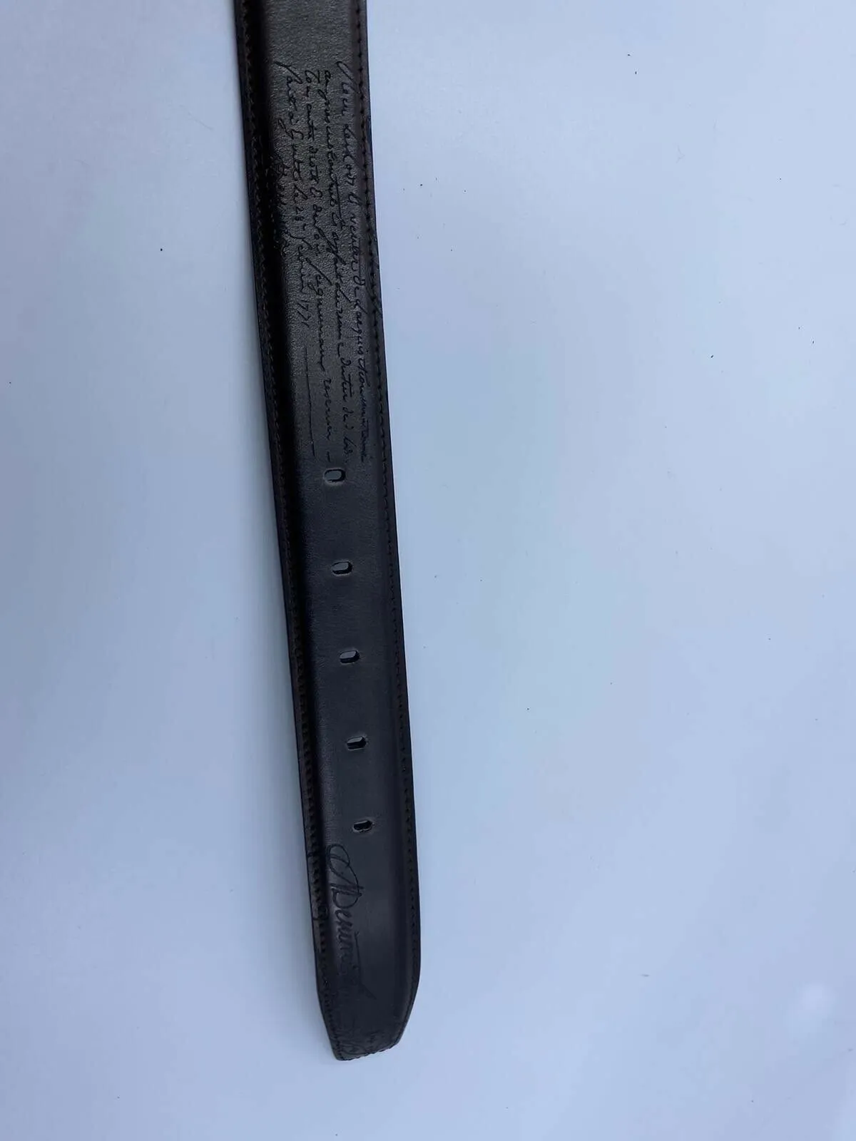 Essence Scritto Leather Belt