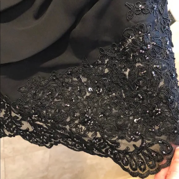 EVENINGS BY ALLURE LITTLE BLACK DRESS BEADS &amp; LACE