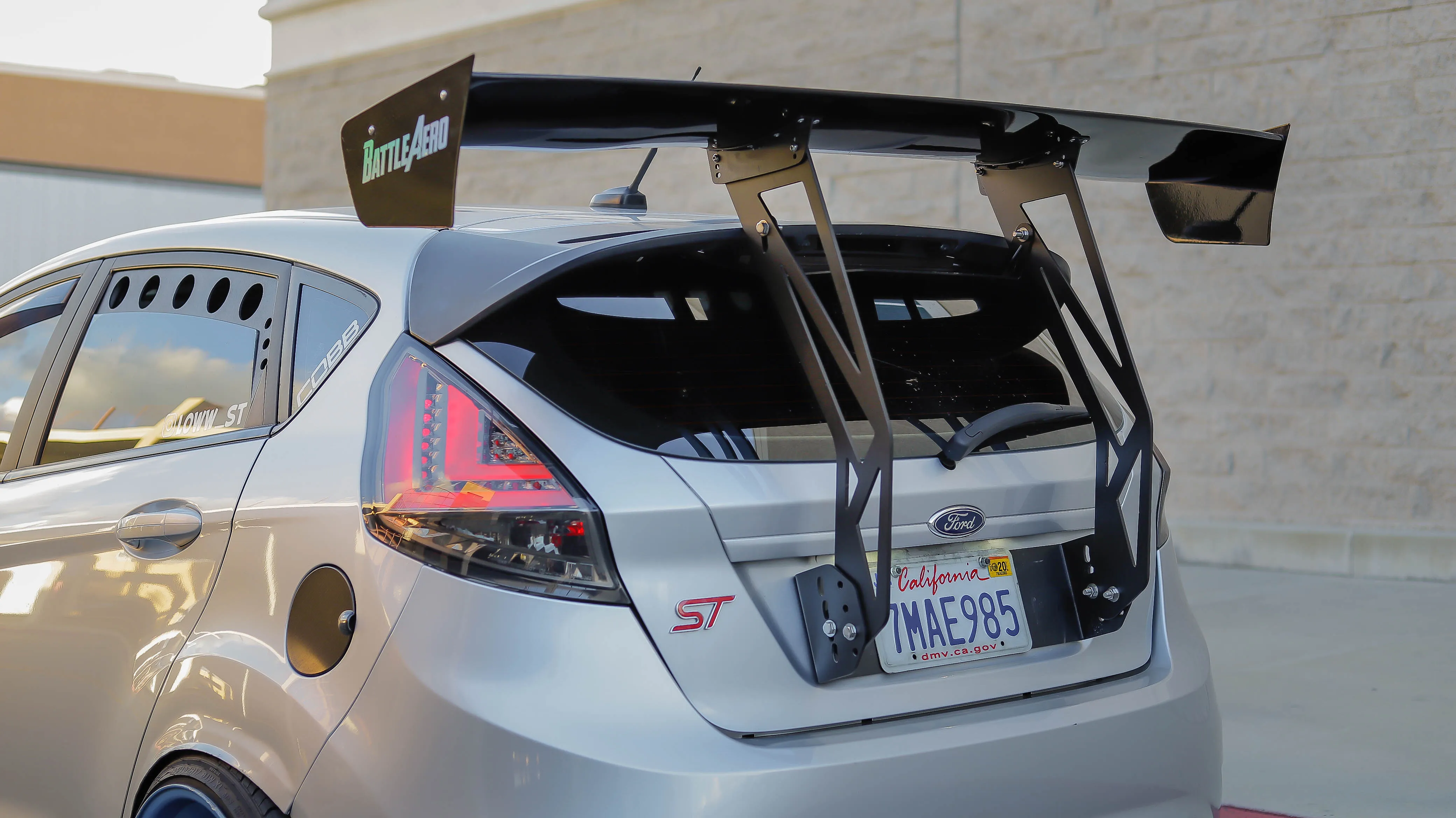 Hatch Mount Wing for 12-19 Ford Fiesta ST