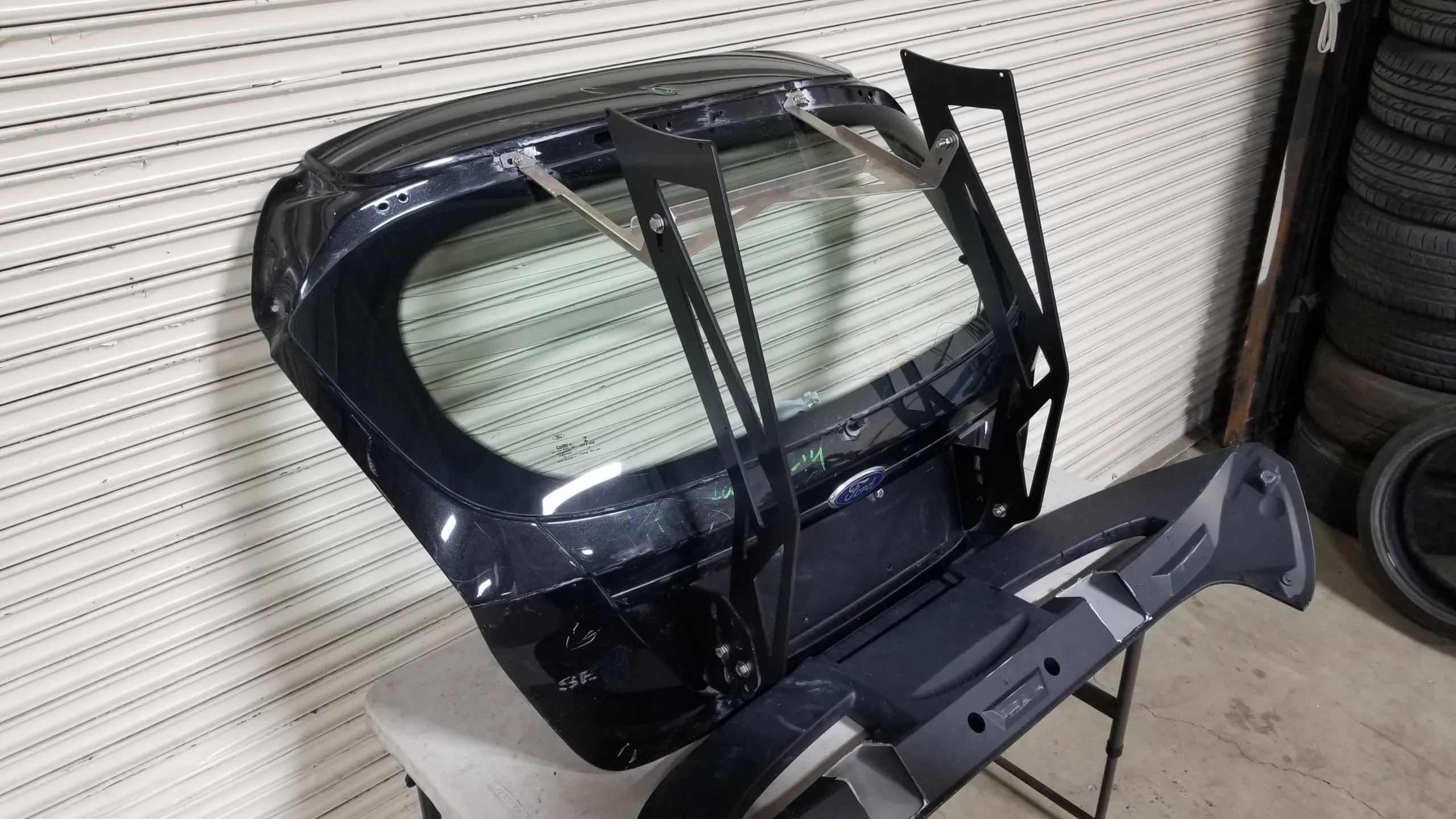 Hatch Mount Wing for 12-19 Ford Fiesta ST