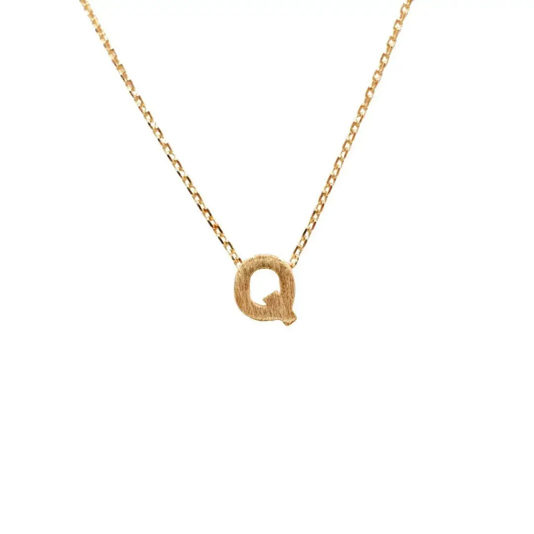 INITIAL Q GOLD NECKLACE