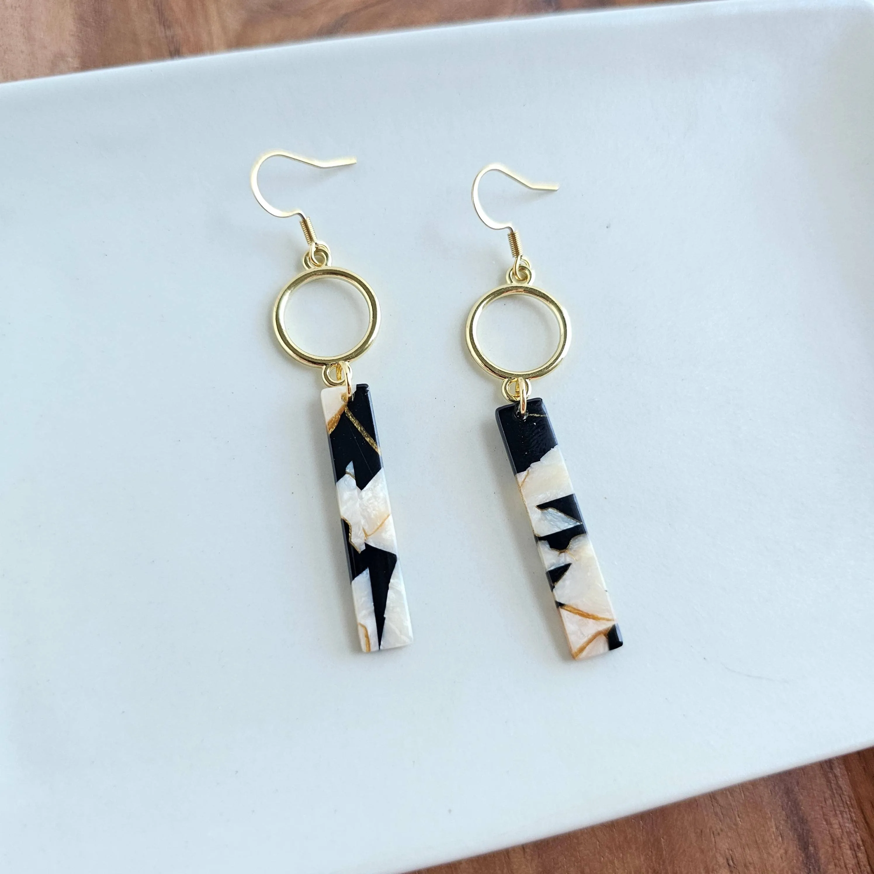 Isabella - Onyx & Pearl