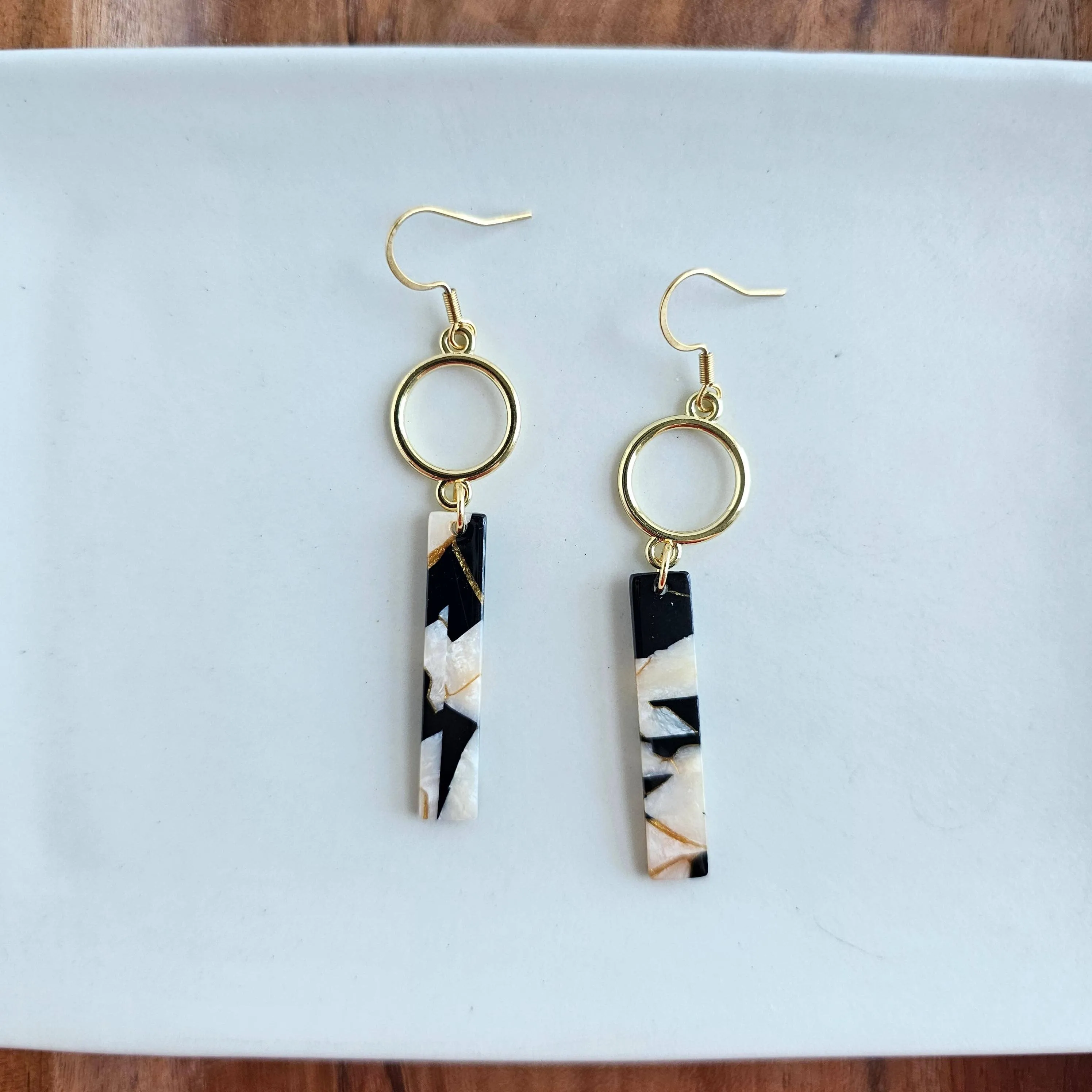 Isabella - Onyx & Pearl