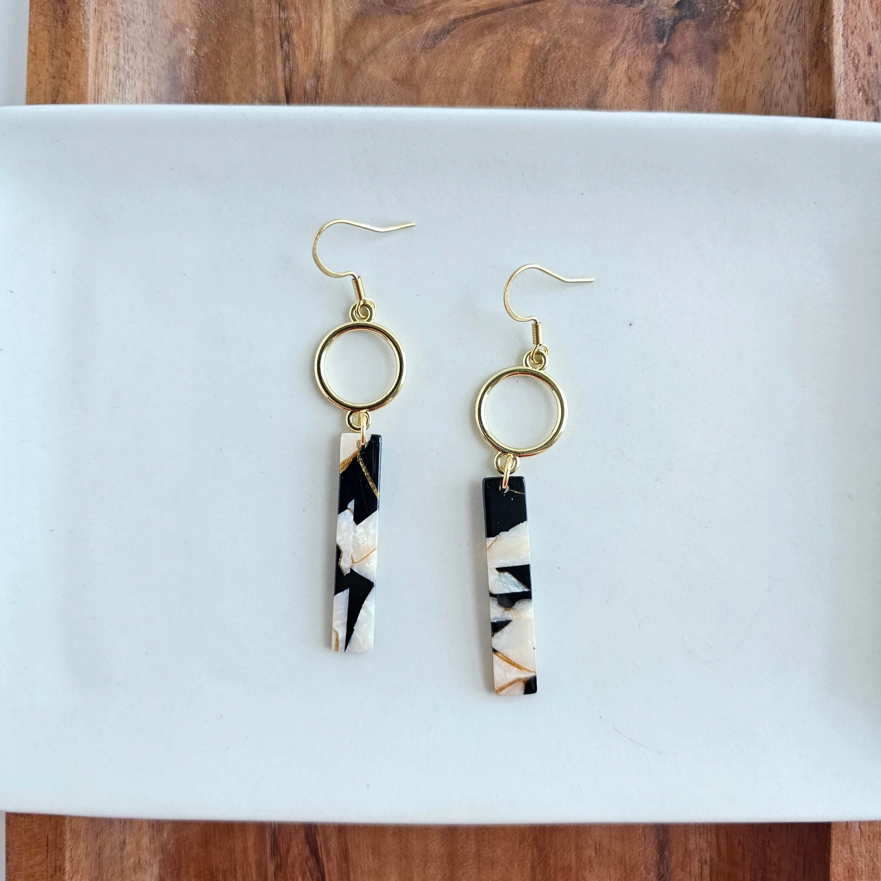 Isabella - Onyx & Pearl