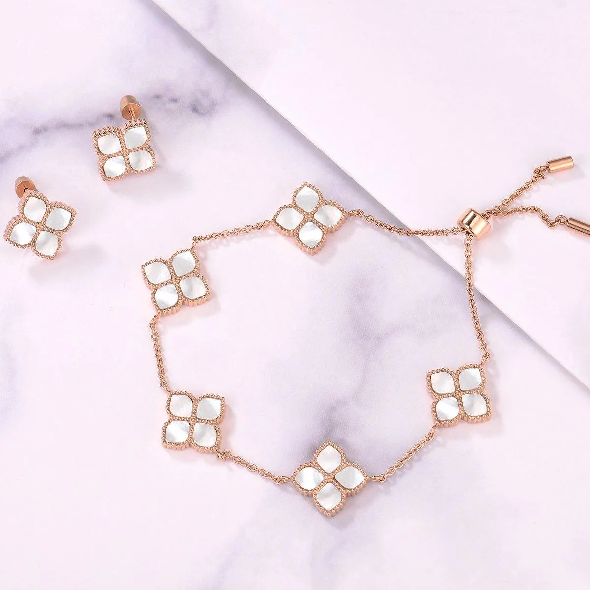 Joory / Earrings Pearl Rose Gold