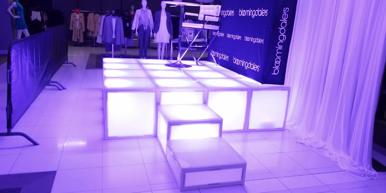LED ACRYLIC STAGE PIECE | H 16"