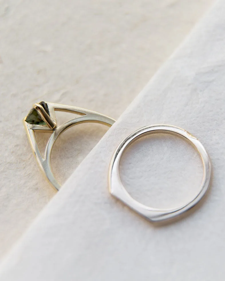Minimalist Arc   Minimalist Band Ring Set