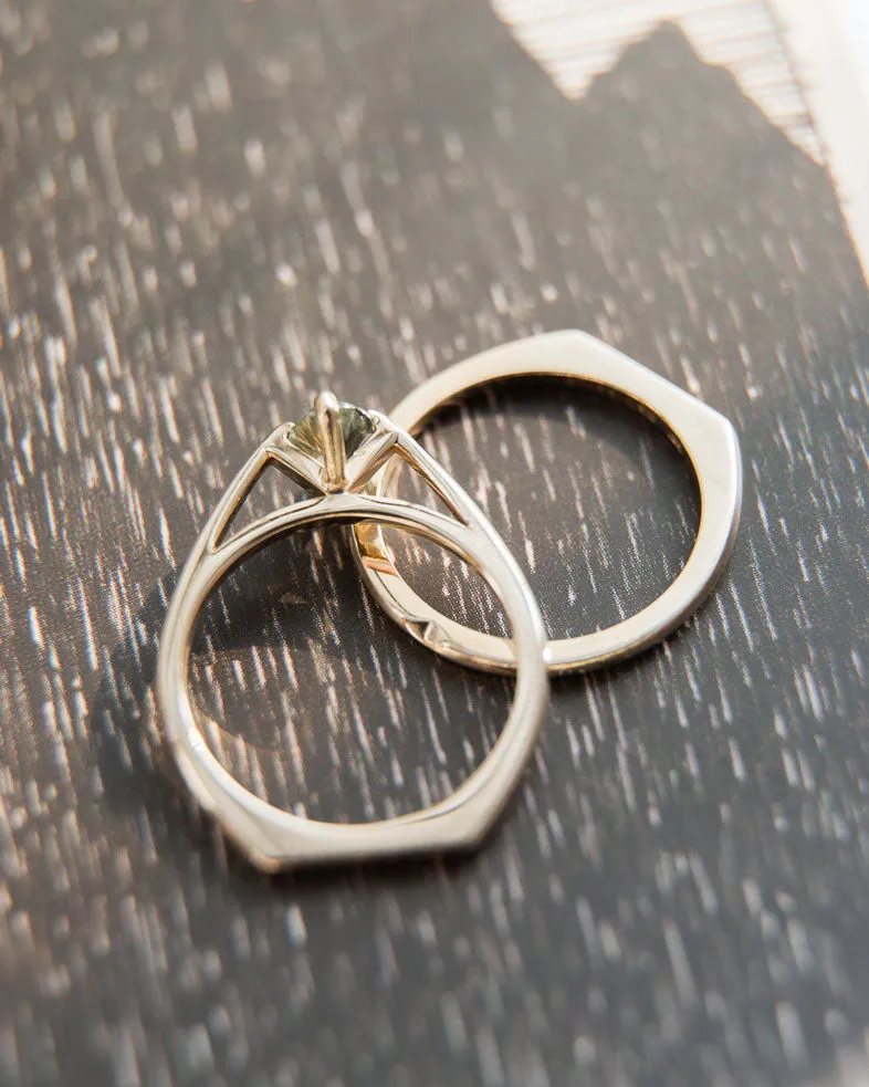 Minimalist Arc   Minimalist Band Ring Set
