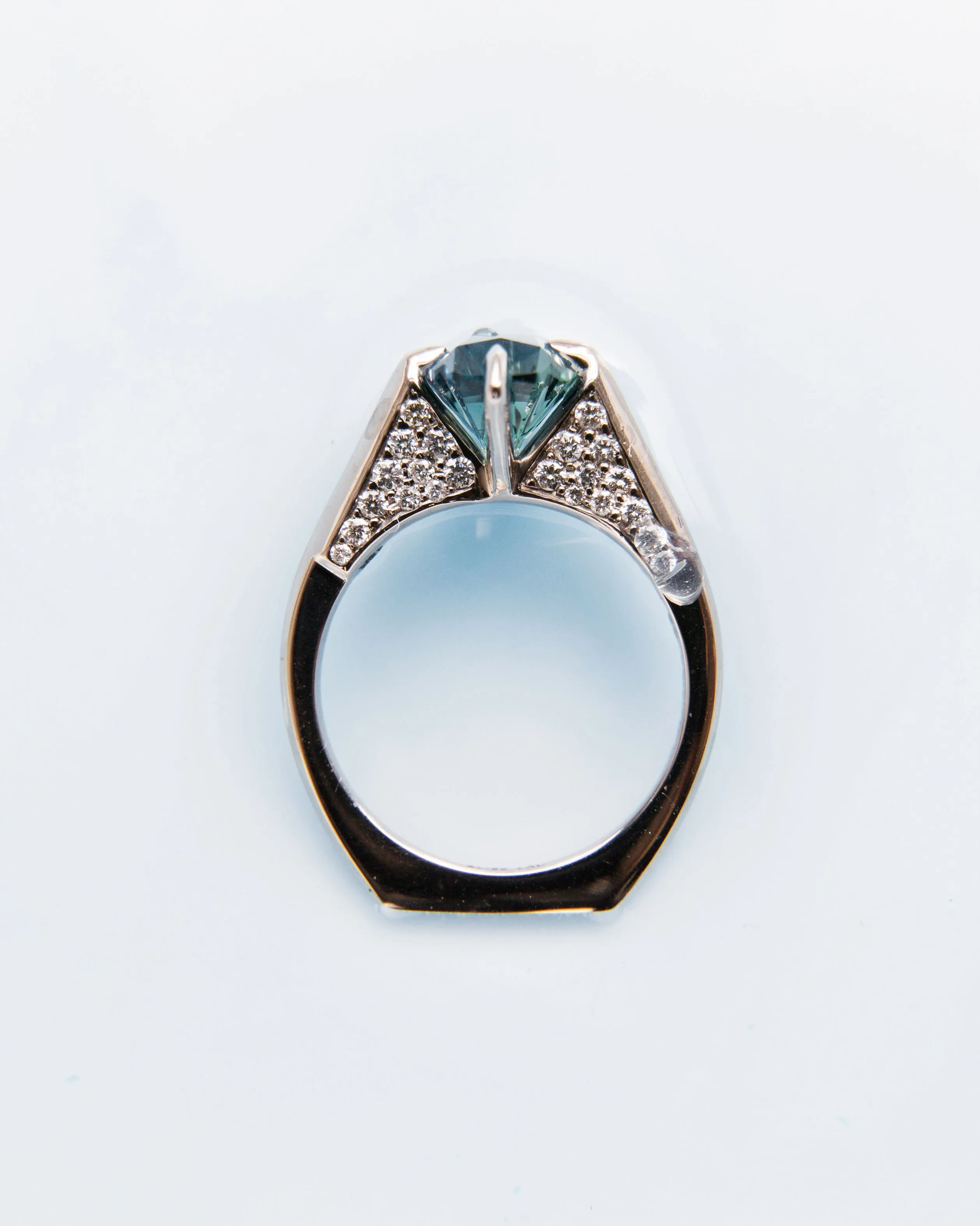 Minimalist Ring