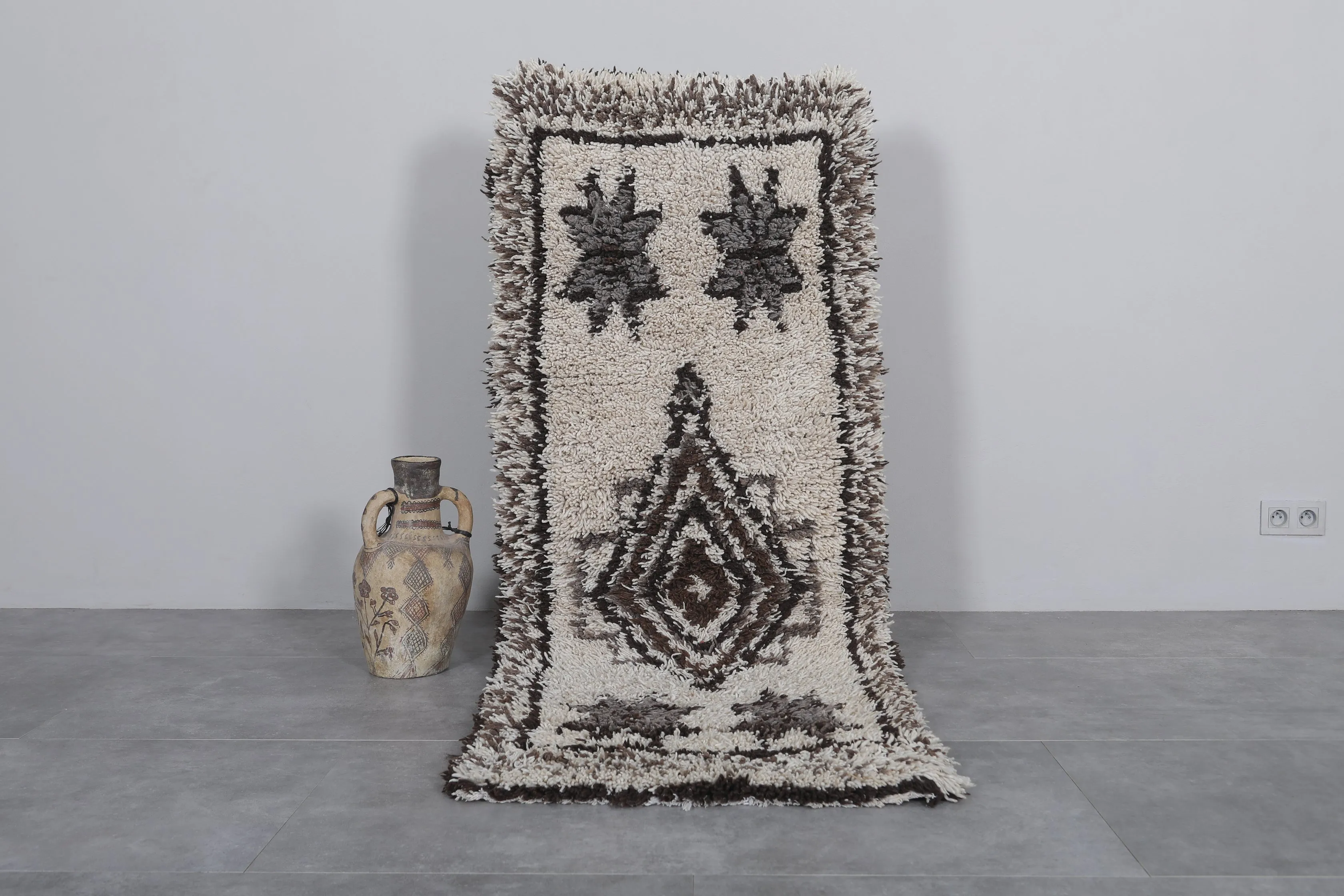 Moroccan Rug - Handwoven 2.6ft x 6.5ft | Elegant Berber Motif