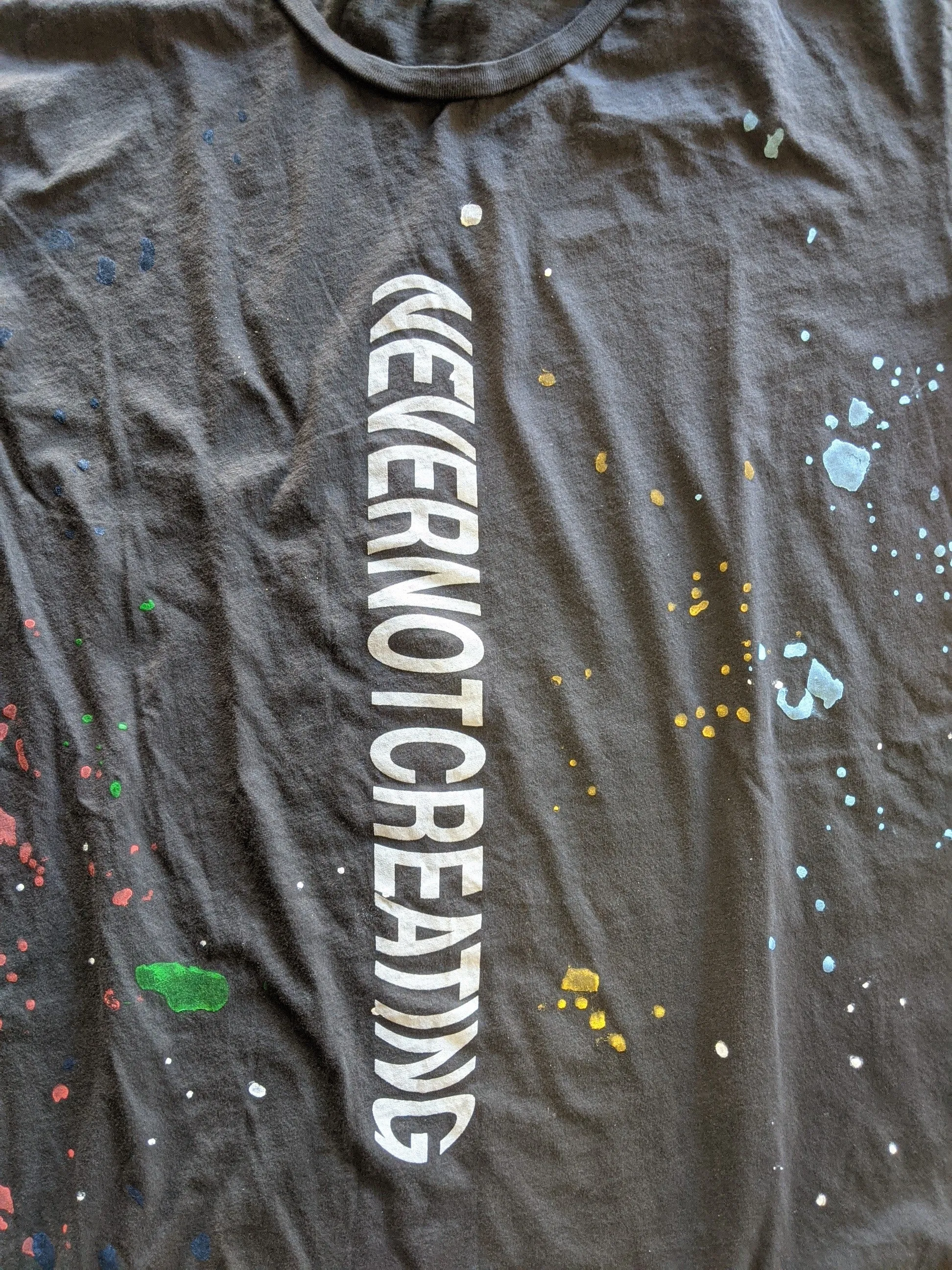 NEVERNOTCREATING Beautiful Mess T-Shirt in Dark