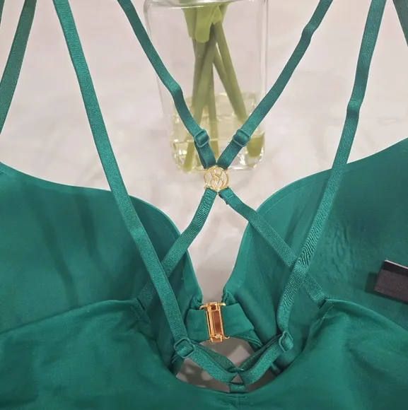 NWOT Victoria's Secret So Obsessed Push-Up Bra Size - 38C