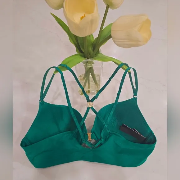 NWOT Victoria's Secret So Obsessed Push-Up Bra Size - 38C