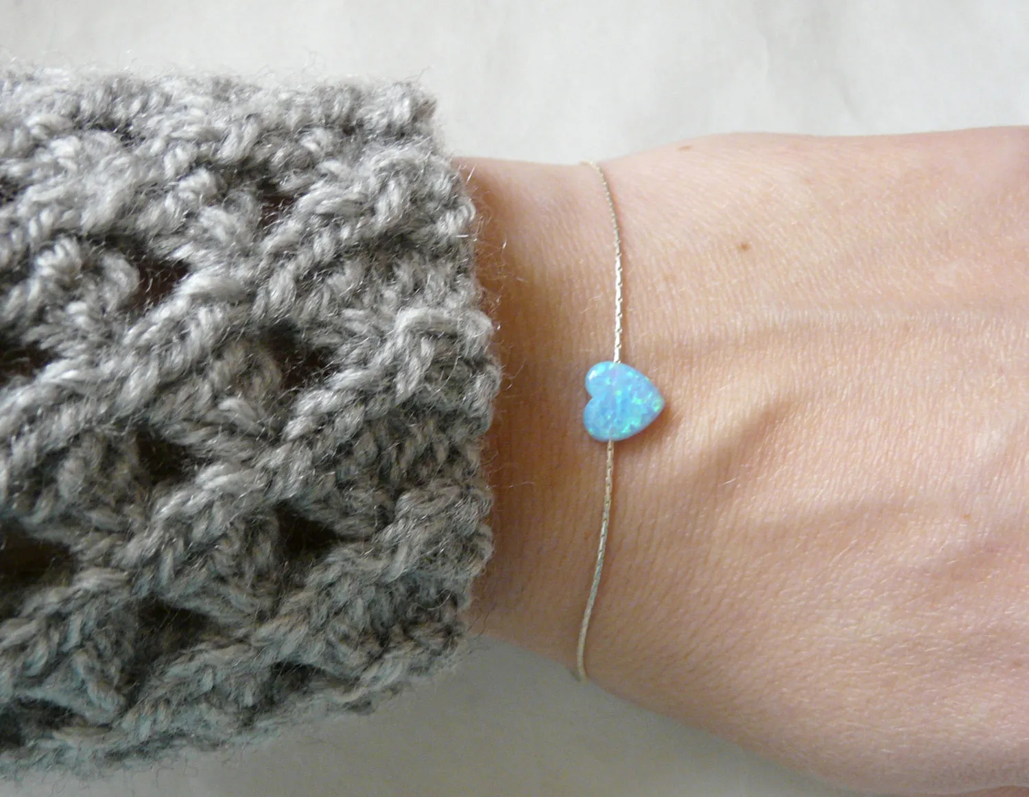 Opal Heart Bracelet – A Minimalist Treasure