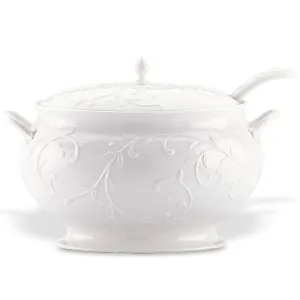 Opal Innocence Carved 3pc Soup Tureen Set