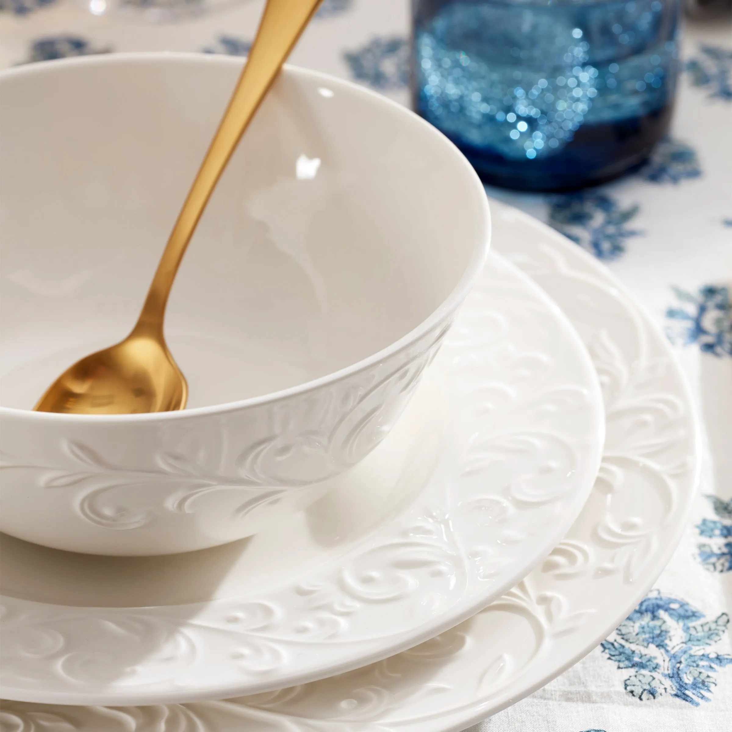 Opal Innocence Carved 4-Piece Place Setting