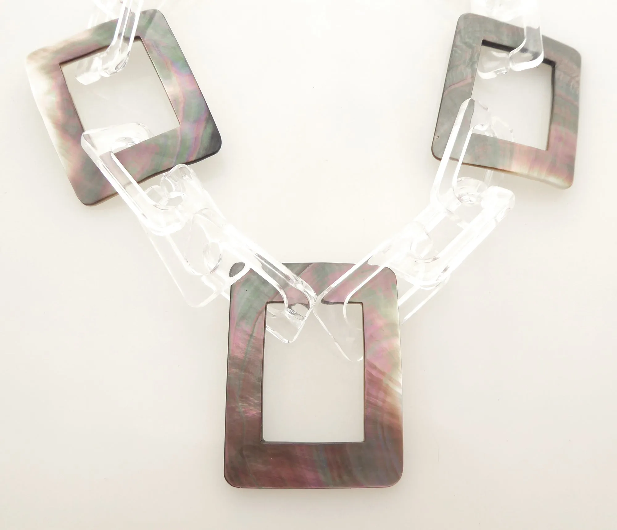 Rectangle shell necklace