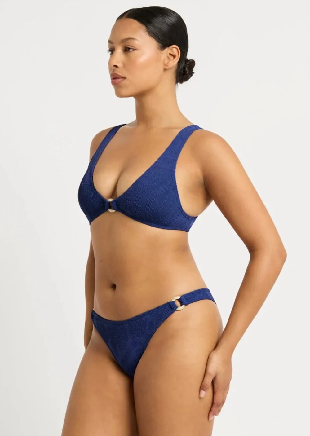 Ring Scene Brief Sapphire Animalia