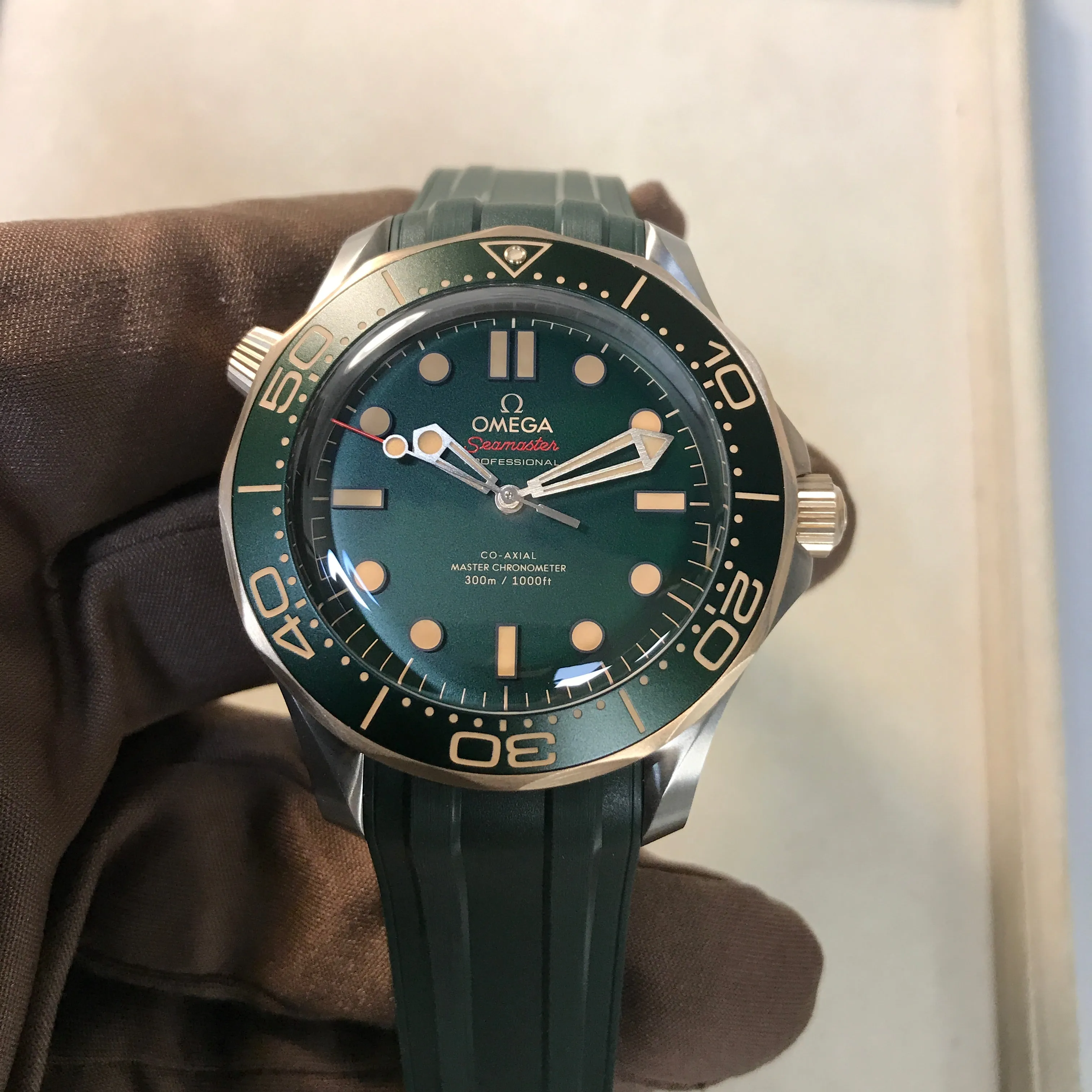 Seamaster Diver 300M Titanium ‑ Bronze Gold on Rubber Strap (210.92.42.20.10.001)
