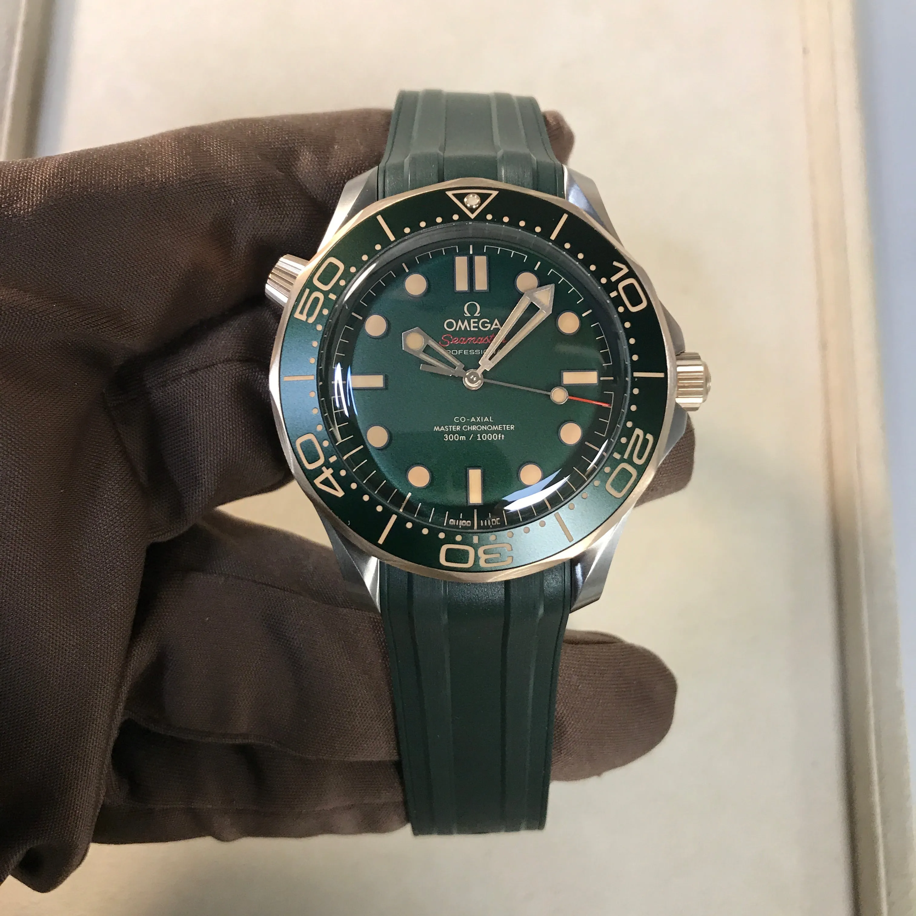 Seamaster Diver 300M Titanium ‑ Bronze Gold on Rubber Strap (210.92.42.20.10.001)