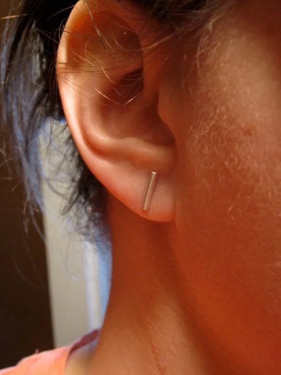 Sophisticated and Minimal Hand-Made Sterling Silver 1.6mm Round Bar Stud Earring - 0008