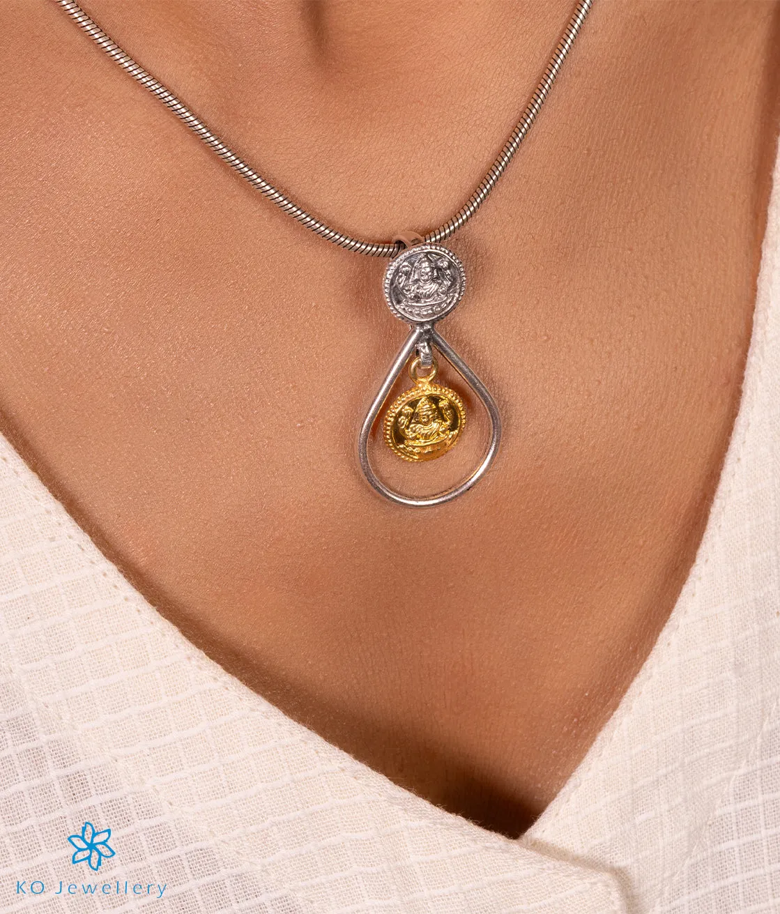 The Silver Lakshmi Pendant Set (2 Tone)