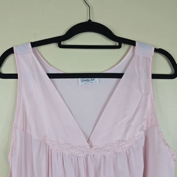 Vanity Fair Pink Nightgown &amp; Robe Set Size L