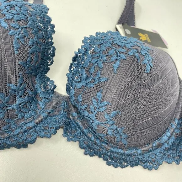 Wacoal Embrace Lace Plunge Bra 32D Underwire Adjustable 853291